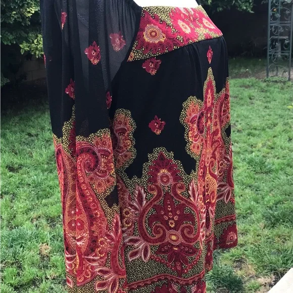 ❌SOLD! ❌ Paisley Long Sleeve Hippie Style Top - Picture 4 of 8